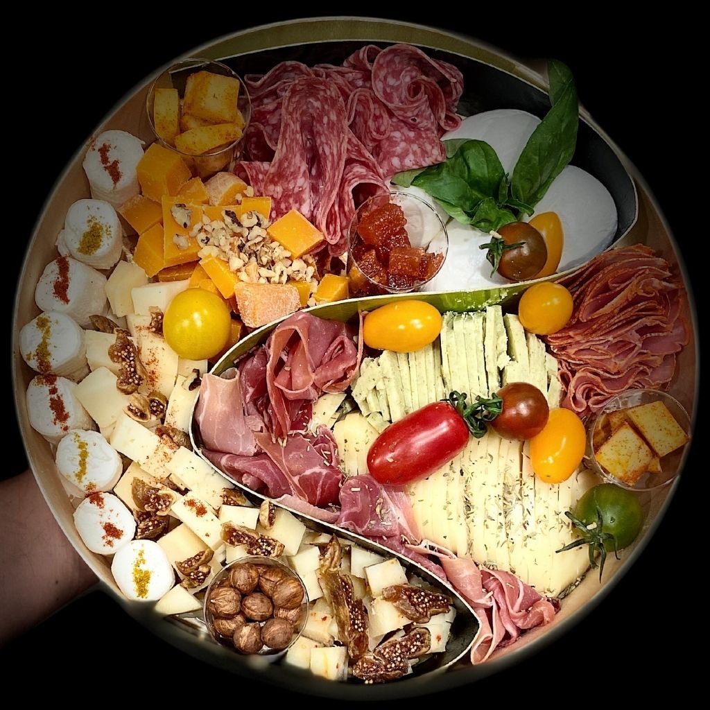 Boite apéro "CLASSIQUE" (9 à 12 pers) - Fromagerie du Château