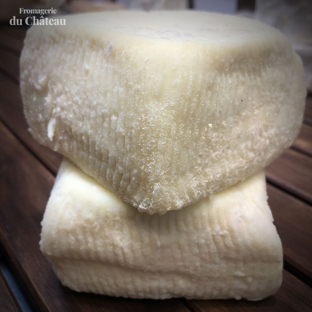 Calenzana brebis Corse - Fromagerie du Château
